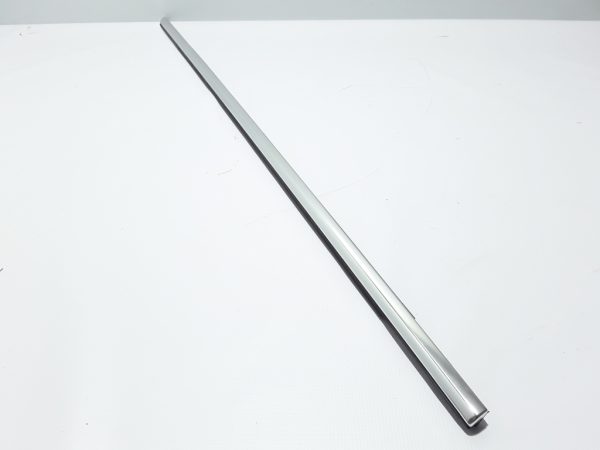Listwa drzwi lewy przód Volvo XC90 (16-) 31479078